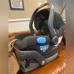 UPPAbaby Mesa Car seat Bundle